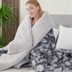 Tianyi - couverture polaire 130x150cm gris tie - dye couverture en flanelle épaisse couche confortable ... Tianyi - couverture polaire 130x150cm gris tie - dye couverture en flanelle épaisse couche confortable ...