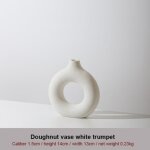 Vase circulaire en céramique creuse, poterie décorative de style nordique en forme de donut, pot de fleurs, ... Vase circulaire en céramique creuse, poterie décorative de style nordique en forme de donut, pot de fleurs, ...