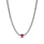 Choker avec pendentif halo c?ur
