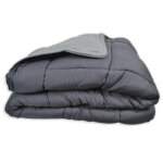 Couette chaude bicolore cocoon acier / argent Couette chaude bicolore cocoon acier / argent