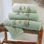 Drap de bain en coton 450g / m� bateaux vert d'eau