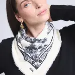 Echarpe bandana tiger blanc en cachemire