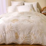 Housse de couette en coton lav� r�versible frisson brod� - �cru