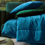 Jeté de lit en coton byzance bleu paon 240 x 260 cm Jeté de lit en coton byzance bleu paon 240 x 260 cm