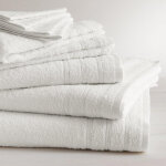 Lot de 2 serviettes invit� coton 600 gm� blanc 30x50 tertio ;