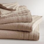 Lot de 2 serviettes invit� coton 600 gm� �cru 30x50 tertio ;