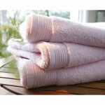 Drap de bain uni en micro - coton 600 gr / m² - pétale Drap de bain uni en micro - coton 600 gr / m² - pétale