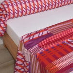 Parure drap plat 240x230cm + 2 taies 65 x 65 satin fusion ultraviolet Parure drap plat 240x230cm + 2 taies 65 x 65 satin fusion ultraviolet