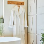 Peignoir de bain col châle intérieur éponge / extérieur velours quietude blanc Peignoir de bain col châle intérieur éponge / extérieur velours quietude blanc