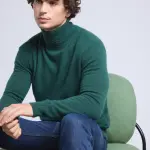 Pull col roul vert bouteille en cachemire