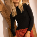 Pull femme noir en viscose