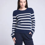 Pull marinire avec boutons bleu marine en cachemire