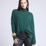 Pull poncho col roul vert fonc en cachemire bleu marine