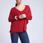 Pull poncho col v rouge en cachemire