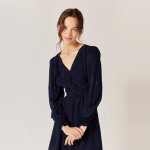 Robe courte � ceinturer bleu en viscose