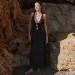 Robe d�bardeur longue ava noir