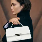 Sac baguette  rabat avec fermoir m paris ily blanc en cuir