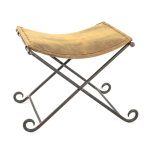 Tabouret pliable avec assise en vrai cuir rembourre et structure en tube d'acier laqu noir