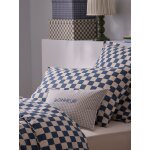 Housse de coussin petits carreaux brod�e