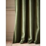 Rideau en velours ras � oeillets