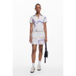 Robe courte avec ceinture