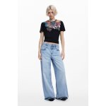 T - shirt conue par mr. christian lacroix