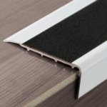 Nez de marche avec bande antidrapante - aluminium anodis -  visser dinac