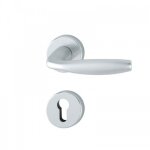 Poign�es sur rosaces cl� i - aluminium argent - new york hoppe