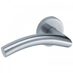 Poignes sur rosaces - forme cintre - inox 202 - linox 494 vachette