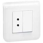 Prise pour poire d'appel ou alarme biomédicale - mosaic legrand Prise pour poire d'appel ou alarme biomédicale - mosaic legrand