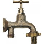 Robinet d' arrosage monobloc avec applique porquet Robinet d' arrosage monobloc avec applique porquet
