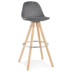 Tabouret de bar 'spirit' en velours gris et pieds en bois naturel Tabouret de bar 'spirit' en velours gris et pieds en bois naturel