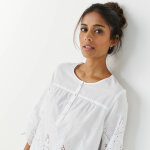 Blouse unie manches 3 / 4, broderie anglaise - blancheporte Blouse unie manches 3 / 4, broderie anglaise - blancheporte