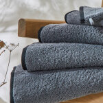 Eponge unie 540g / m2 confort luxe, collection  intemporelle  - colombine