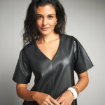 Robe trapze courte, aspect cuir - lora zellini