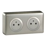 Double prise saillie legrand celiane titane