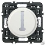 Prise t�l�phone c�liane 8 contacts - legrand