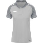 Polo femme jako performance