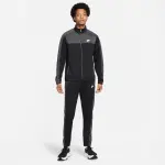 Surv�tement nike sport essentials