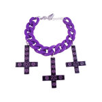Bracelet chane violette avec 3 pendentifs noirs croix