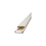 Moulure lectrique blanche pour passage de cbles et fils en saillie 20 x 10 mm