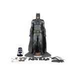 Figurine hot toys mms342 - dc comics - batman vs superman : dawn of justice - batman deluxe version