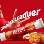 Biscuits fourrs crme saveur chocolat lotus biscoff - le paquet de 150g