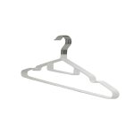 Lot de 10 cintres blancs en metal carrefour home - le lot de 10 cintres Lot de 10 cintres blancs en metal carrefour home - le lot de 10 cintres