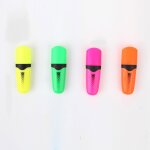 Surligneur mini x 4 mod�le al�atoire carrefour - le lot de 4 mini surligneurs