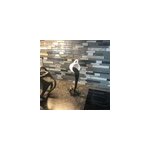 Tasse � caf� flottante en r�sine 3d, debout, qui se renverse, sculpture d'art en r�sine, noir