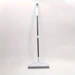 Balai magique avec tte amovible et grattoir en silicone double face. 1pc.
