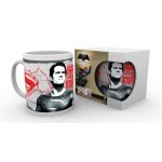 Batman vs superman false god boxed mug