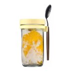 Bocaux a avoine de nuit avec cuill�re, tasse de petit d�jeuner, verre etanche, r�servoirs de confiture ...