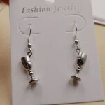 Boucles d'oreilles pendantes vintage de la srie britannique, bouteille de bire, tasse a caf, cuillre ...